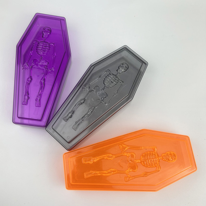 Pudełko cukierków w kształcie szkieletu na Halloween 2025