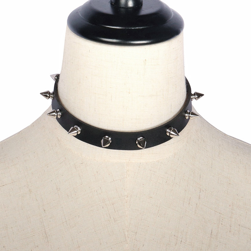 Gotyckie nity punkowe choker